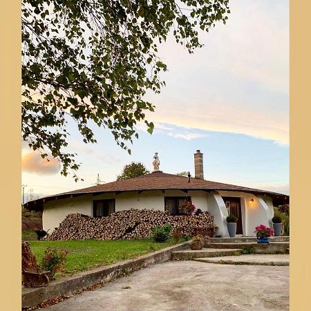 Dovolenkovy Dom Dubak Villa Lopér Kültér fotó