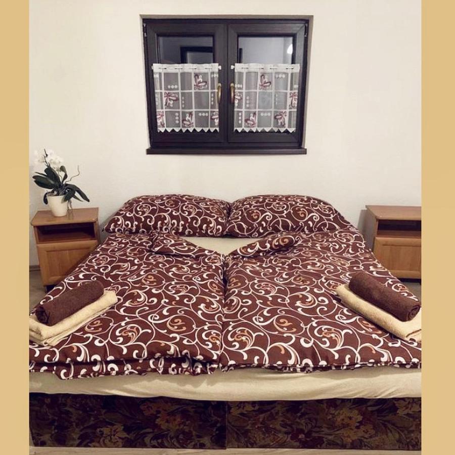 Dovolenkovy Dom Dubak Villa Lopér Kültér fotó
