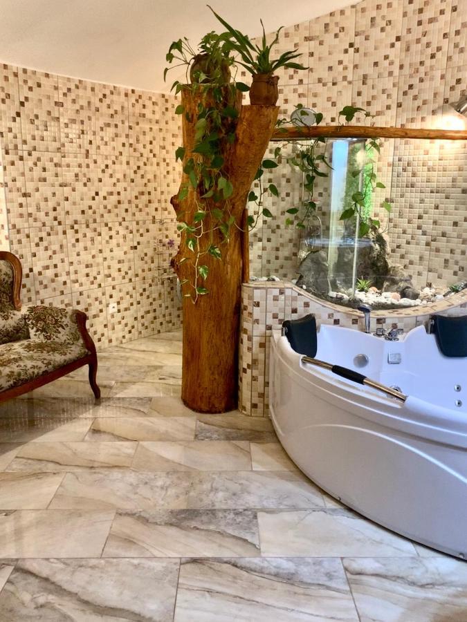 Dovolenkovy Dom Dubak Villa Lopér Kültér fotó